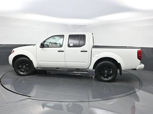Used 2020 Nissan Frontier SV w/ Midnight Edition Floor Mats AWD/4WD image 38