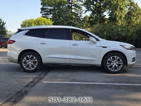 Used 2019 Buick Enclave Avenir w/ Avenir Technology Package FWD image 6