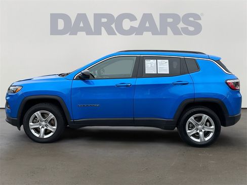 Used 2024 Jeep Compass Latitude image 4