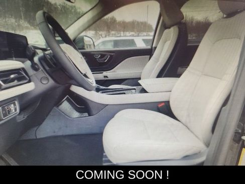 Used 2025 Lincoln Aviator AWD w/ Equipment Group 101A image 5