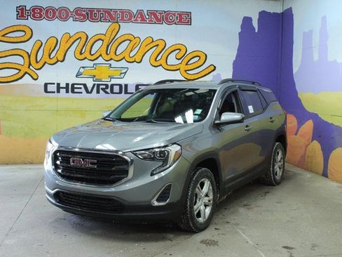 Used 2019 GMC Terrain SLE image 2