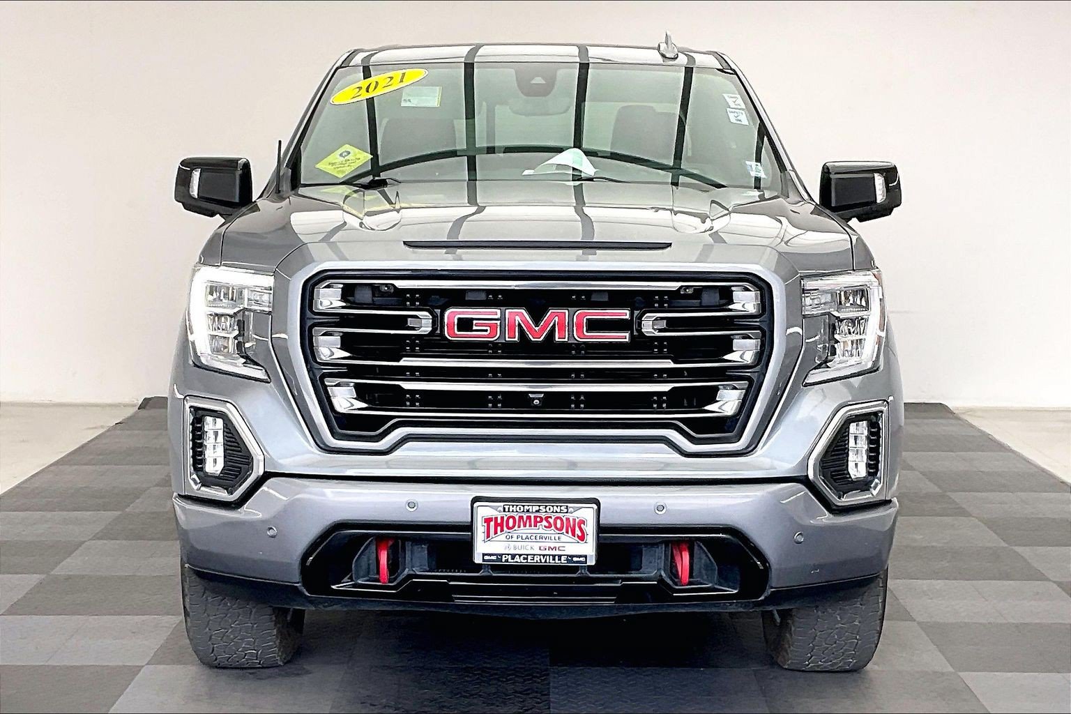 Used 2021 GMC Sierra 1500 AT4 w/ AT4 Premium Package AWD/4WD image 2