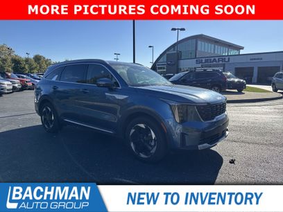 Used 2025 Kia Sorento EX