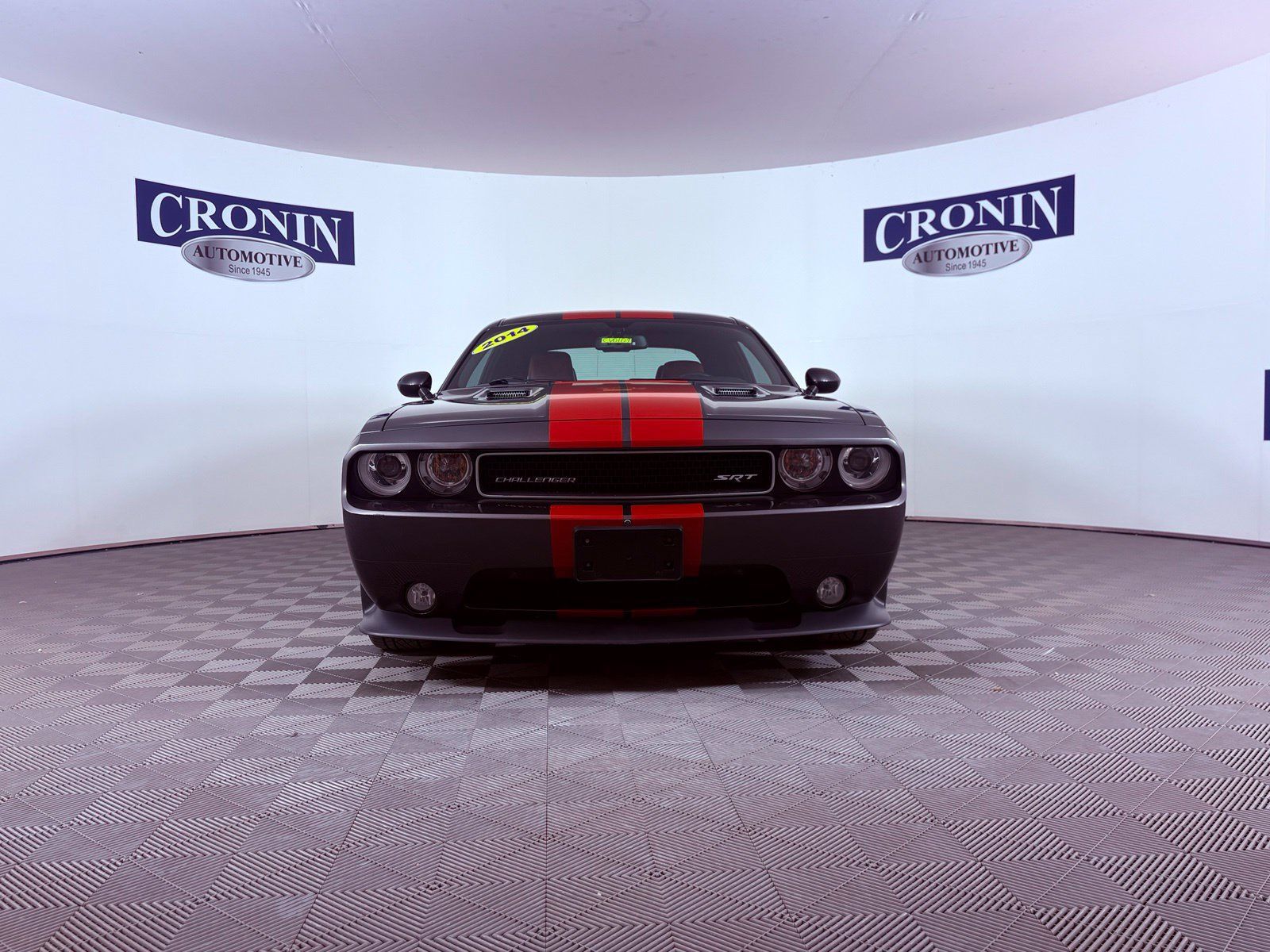 Used 2014 Dodge Challenger SRT8 w/ Harman/Kardon Audio Group RWD image 31