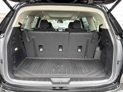 New 2026 Subaru Ascent Limited AWD/4WD image 27