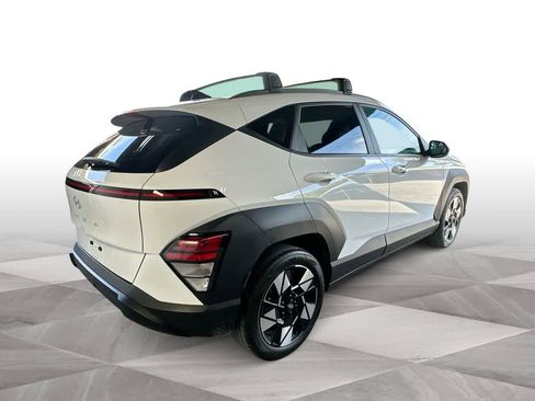 Used 2024 Hyundai Kona SEL FWD image 8