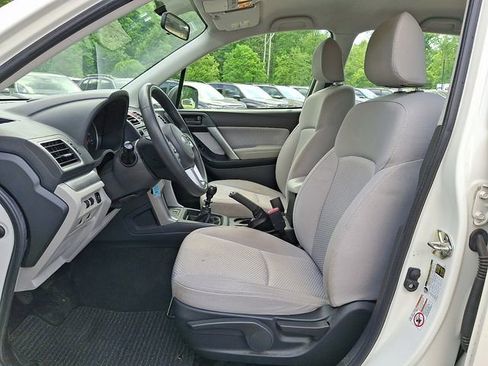 Used 2018 Subaru Forester 2.5i AWD/4WD image 13
