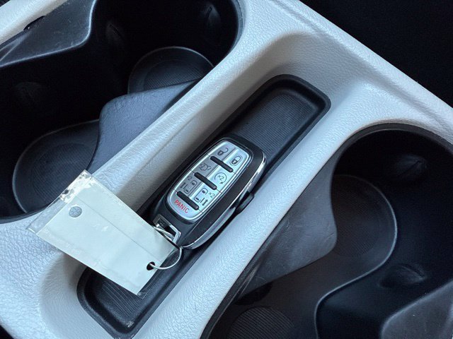 Used 2023 Chrysler Voyager LX FWD image 27