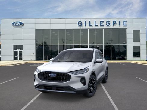 New 2024 Ford Escape SE image 2