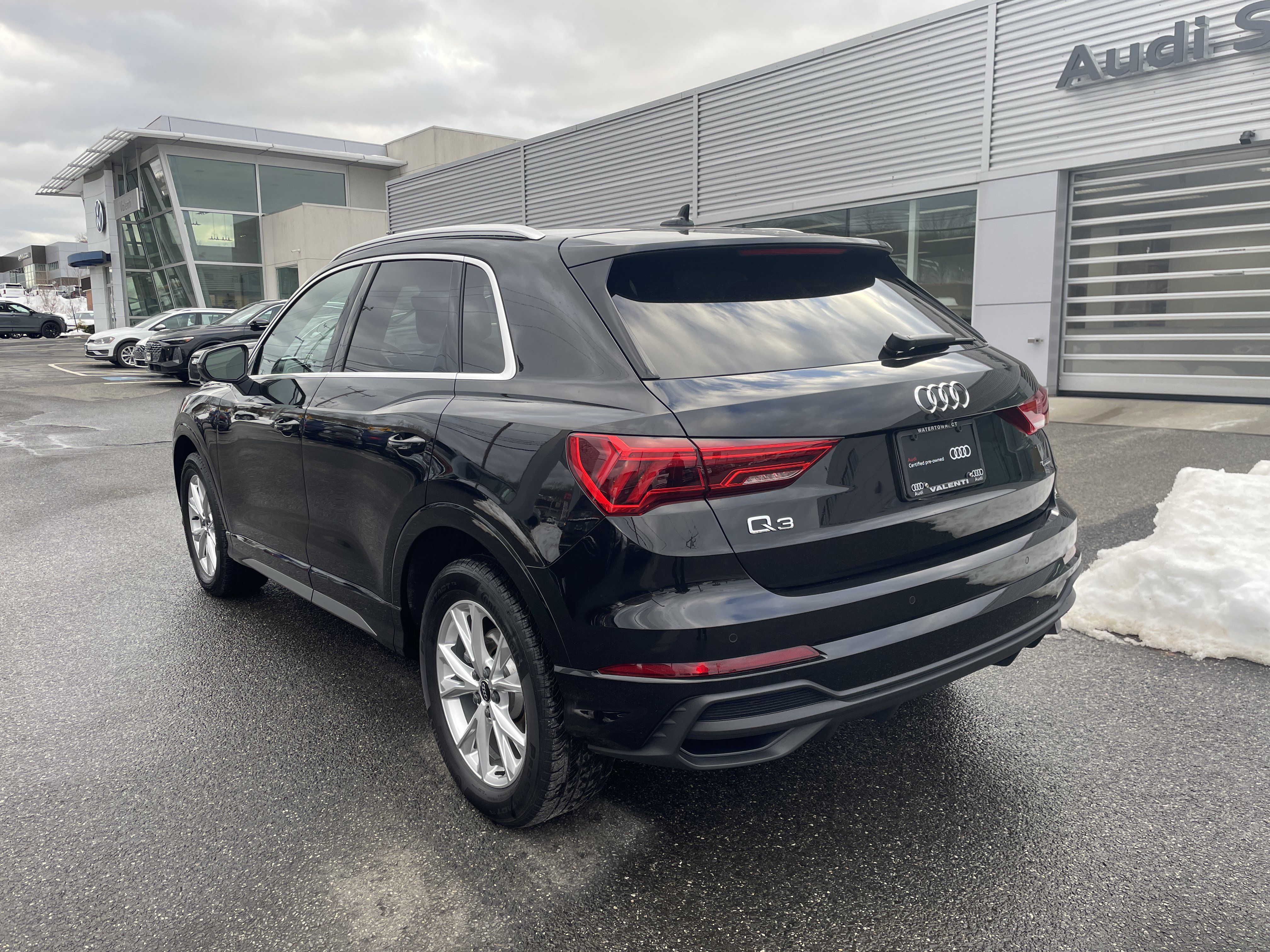 Certified 2025 Audi Q3 2.0T Premium Plus w/ Premium Plus Package AWD/4WD image 6