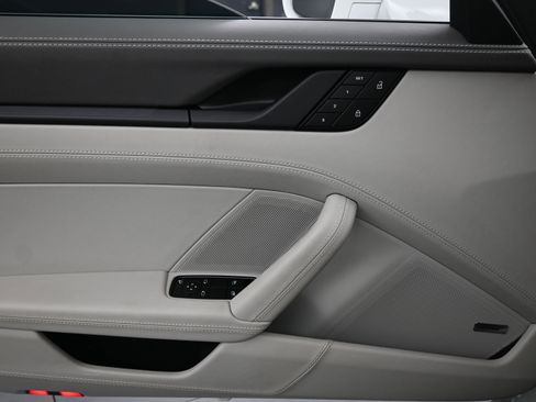 Certified 2024 Porsche 911 Targa 4 GTS image 15