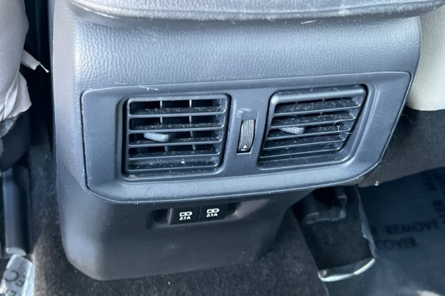 Used 2019 Toyota RAV4 XLE w/ Convenience Package FWD image 14