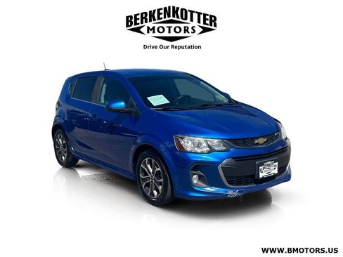 Used 2017 Chevrolet Sonic LT w/ Convenience Package FWD image 1