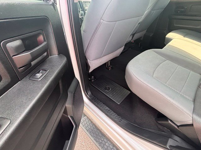 Used 2018 RAM 1500 Express w/ Express Value Package RWD image 19