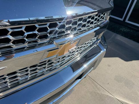 Used 2019 Chevrolet Silverado 2500 LT image 29