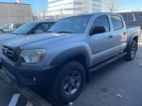Used 2013 Toyota Tacoma PreRunner w/ Convenience Pkg image 1