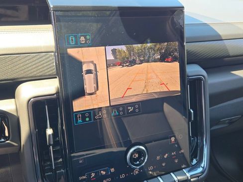 New 2026 GMC Yukon AT4 w/ AT4 Premium Package AWD/4WD image 39
