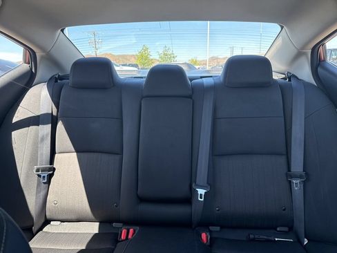 Used 2024 Nissan Altima 2.5 SV FWD image 19