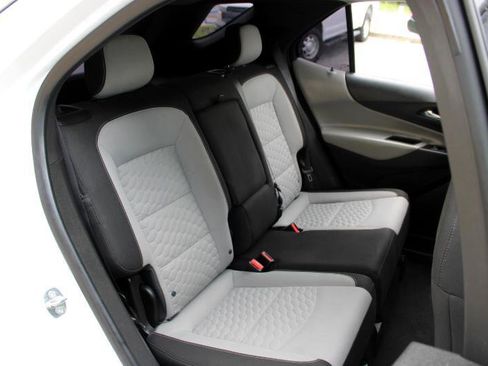 Used 2019 Chevrolet Equinox LS image 13