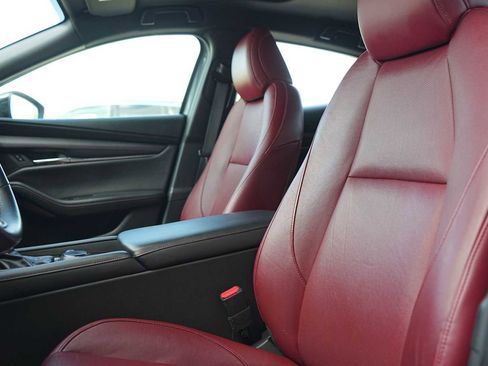 Used 2024 MAZDA MAZDA3 s image 11