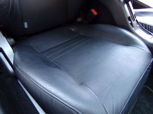 Used 2004 Toyota MR2 image 22