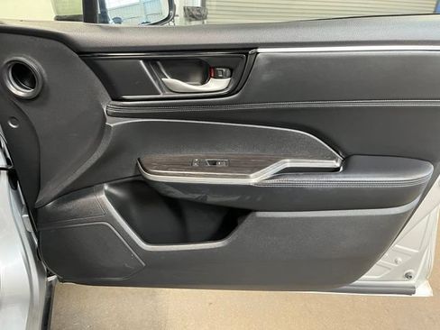 Used 2019 Honda Clarity Plug-In Hybrid image 10