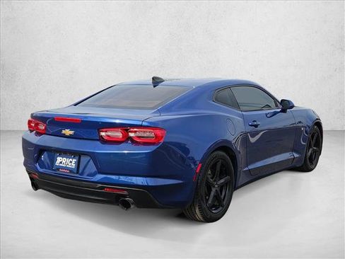 Used 2019 Chevrolet Camaro LT image 5