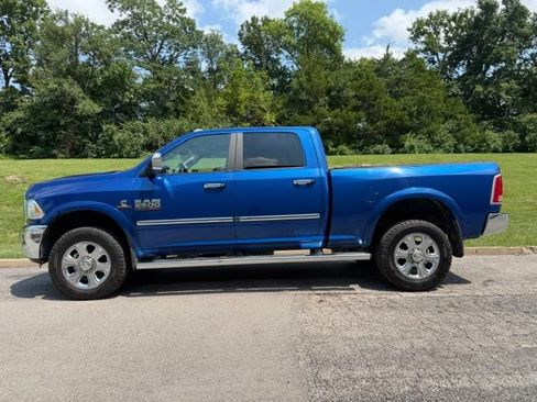 Used 2018 RAM 2500 Laramie w/ Convenience Group AWD/4WD image 3