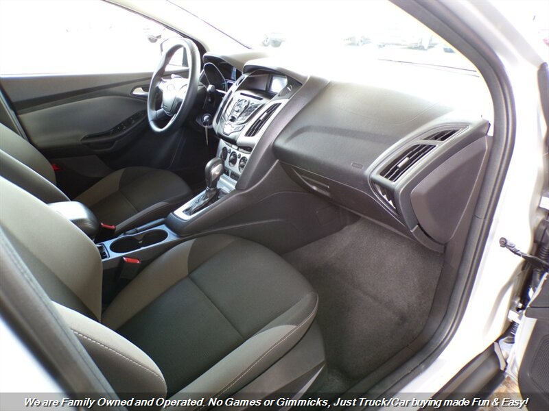 Used 2014 Ford Focus SE FWD image 26