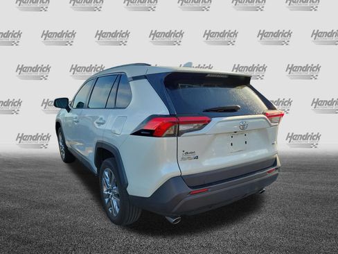 Used 2021 Toyota RAV4 XLE Premium FWD image 8