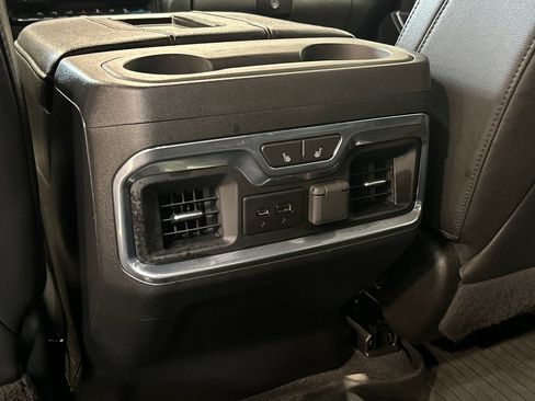 Used 2021 Chevrolet Silverado 1500 LTZ AWD/4WD image 31