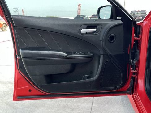 Used 2022 Dodge Charger R/T w/ Blacktop Package image 11