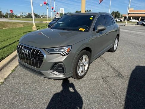 Used 2020 Audi Q3 2.0T Premium Plus AWD/4WD image 1