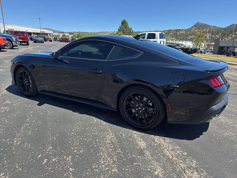 Used 2025 Ford Mustang GT w/ Mustang Nite Pony Package RWD image 5