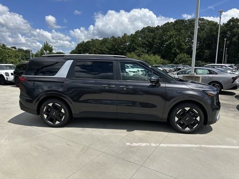 New 2026 Kia Carnival EX image 6