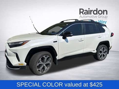 Used 2022 Toyota RAV4 XSE w/ Premium Package AWD/4WD image 4