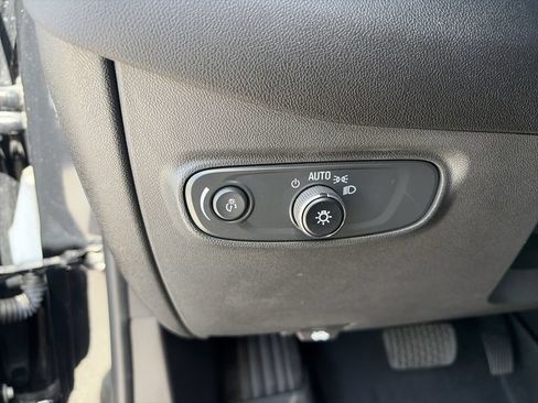 Used 2024 Chevrolet Equinox RS w/ RS Leather Package FWD image 21