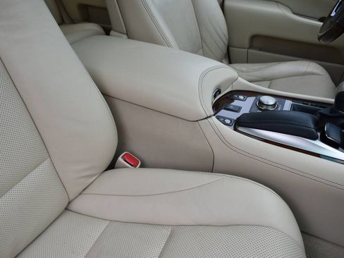 Used 2014 Lexus LS 460 AWD w/ Comfort Package image 29