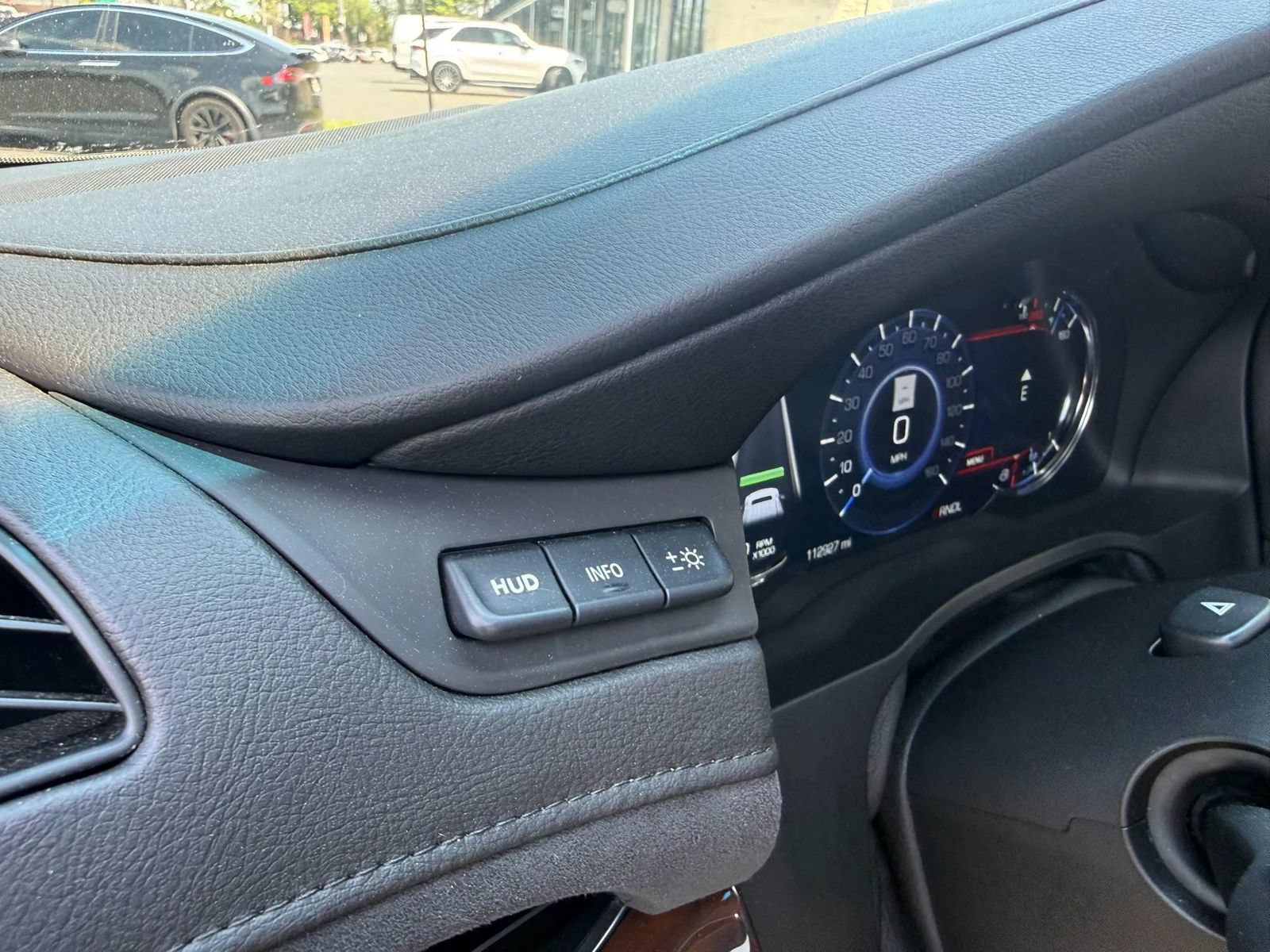 Used 2020 Cadillac Escalade ESV Luxury RWD image 18