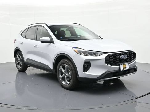 New 2026 Ford Escape ST-Line Select w/ Class II Trailer Tow Package AWD/4WD image 4