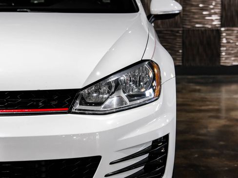 Used 2015 Volkswagen GTI S FWD image 39