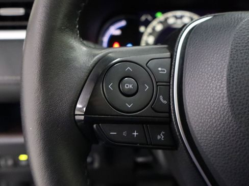 Used 2020 Toyota RAV4 Limited image 16