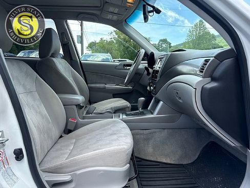 Used 2010 Subaru Forester 2.5X Premium AWD/4WD image 16