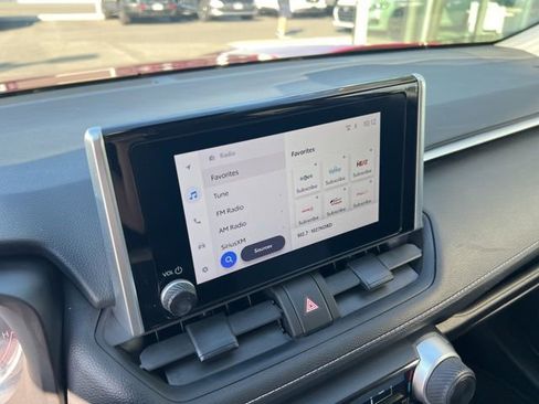 Used 2023 Toyota RAV4 LE image 13