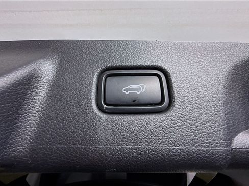 Used 2023 Hyundai Palisade SEL FWD image 43