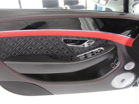 Used 2023 Bentley Continental GT Speed image 9