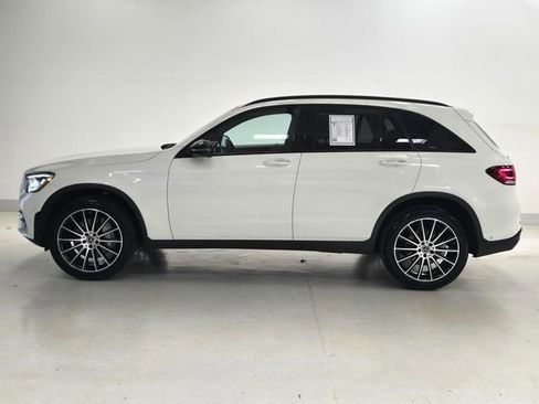 Used 2022 Mercedes-Benz GLC 300 4MATIC w/ AMG Line image 34