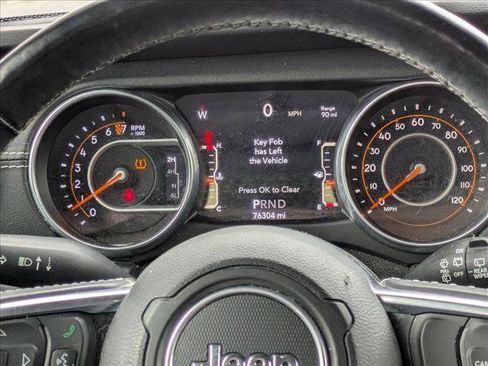 Used 2018 Jeep Wrangler Unlimited Sahara image 21