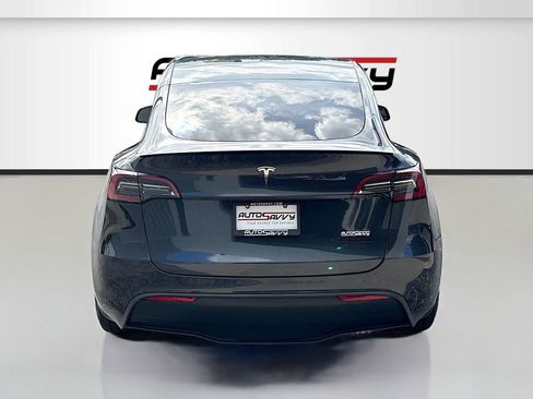 Used 2024 Tesla Model Y Performance AWD/4WD image 6