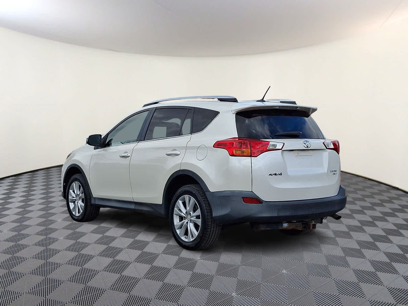 Used 2014 Toyota RAV4 Limited AWD/4WD image 7